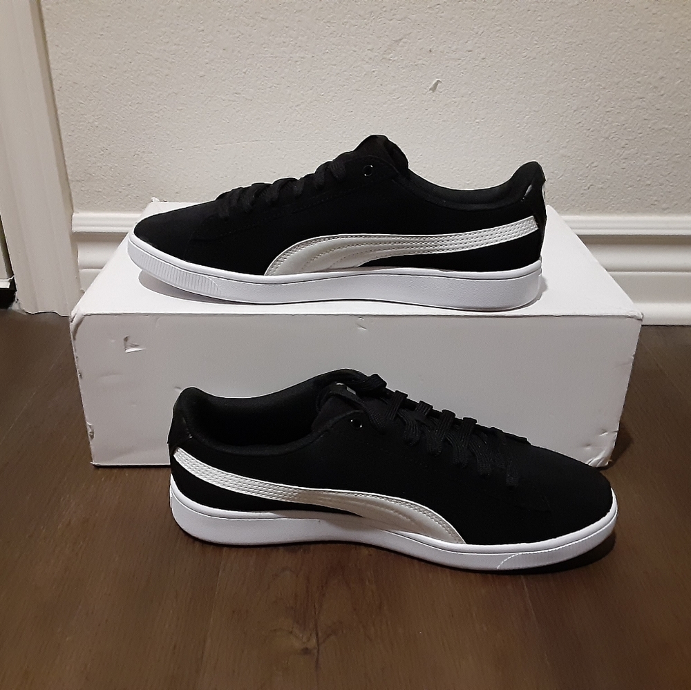 Puma - Picture 4 of 4